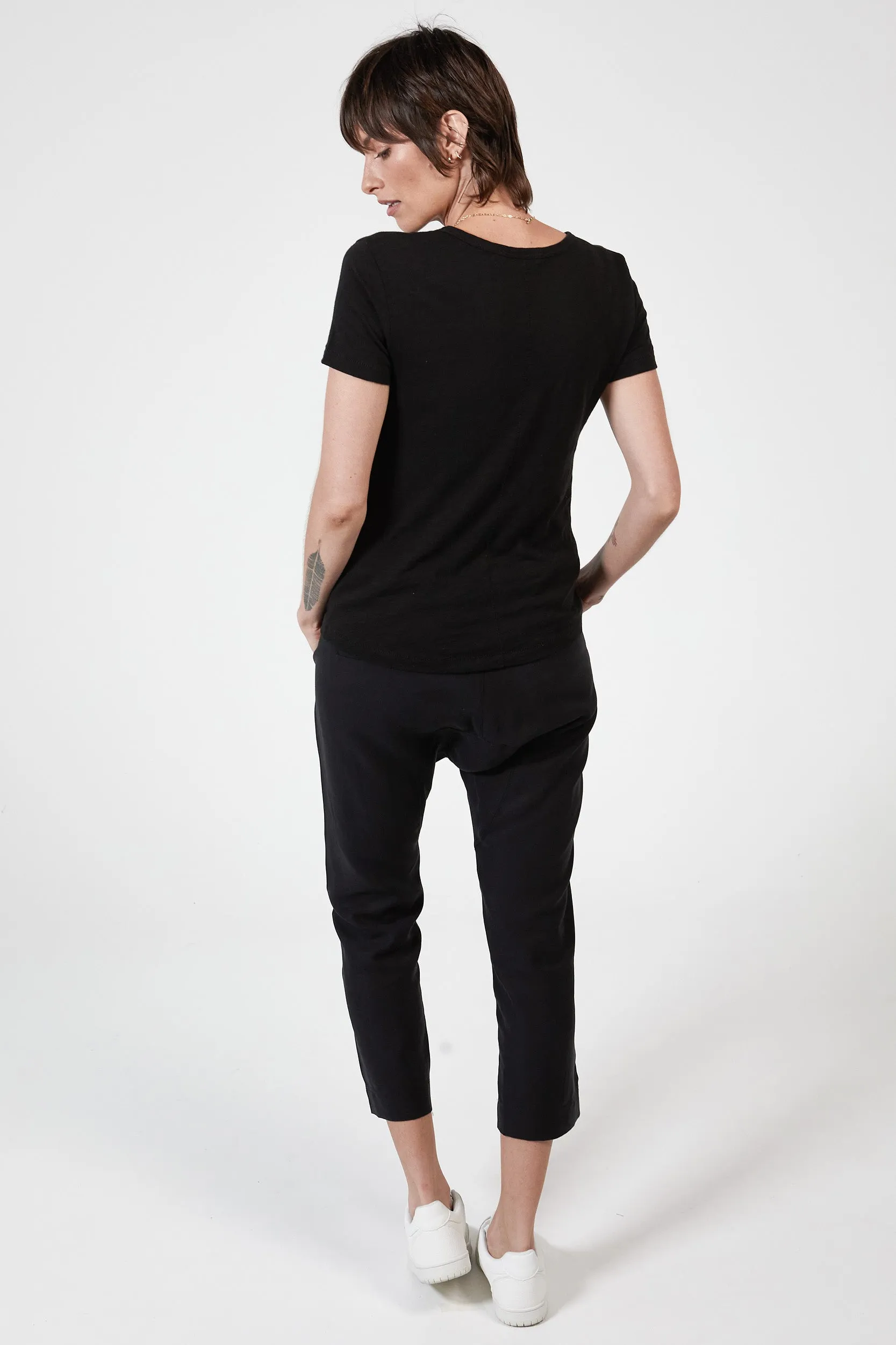 BLAKE SLUB V-NECK - BLACK