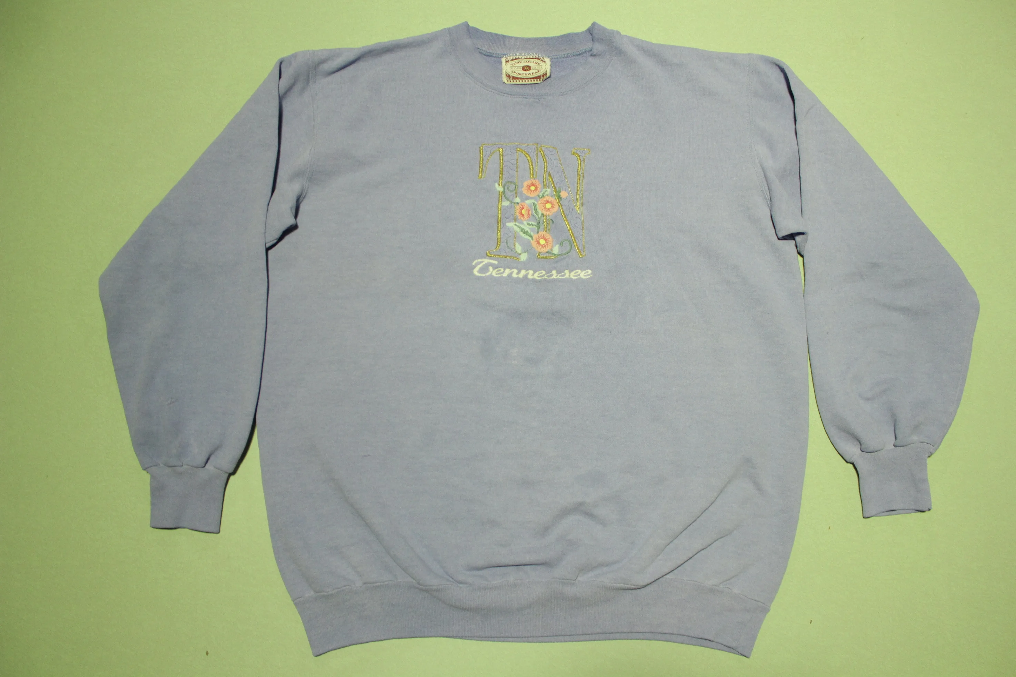 Tennessee Vintage 90's Purple Embroidered Crewneck Sweatshirt